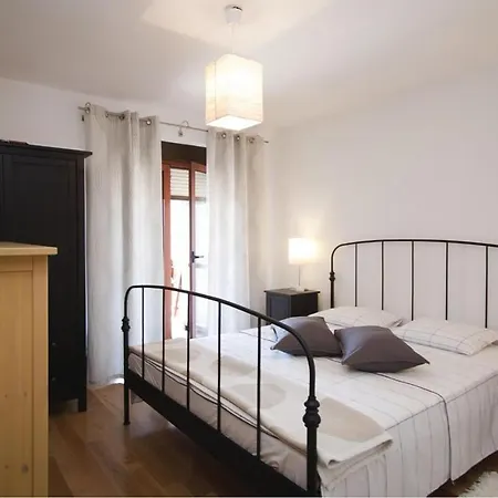 Lovely Apartment In Liznjan With House Sea View *